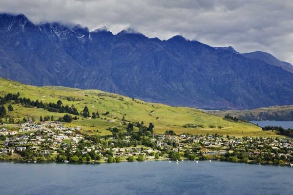 New Zealand, South Island, Landscape of city